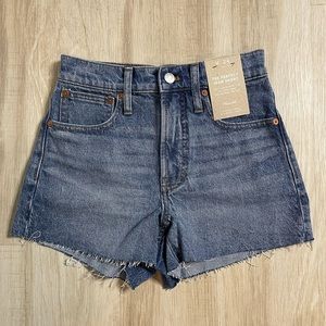 Madewell The Perfect Jean Short Burnett Wash Denim ND180